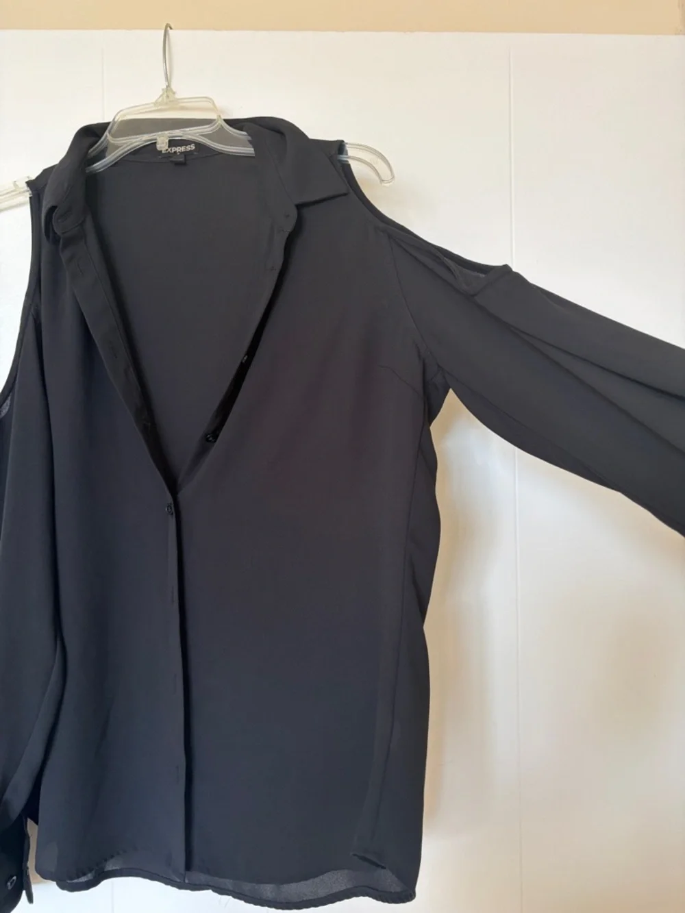 Express Black Cold-Shoulder Button-Down Blouse - Picture 5 of 6